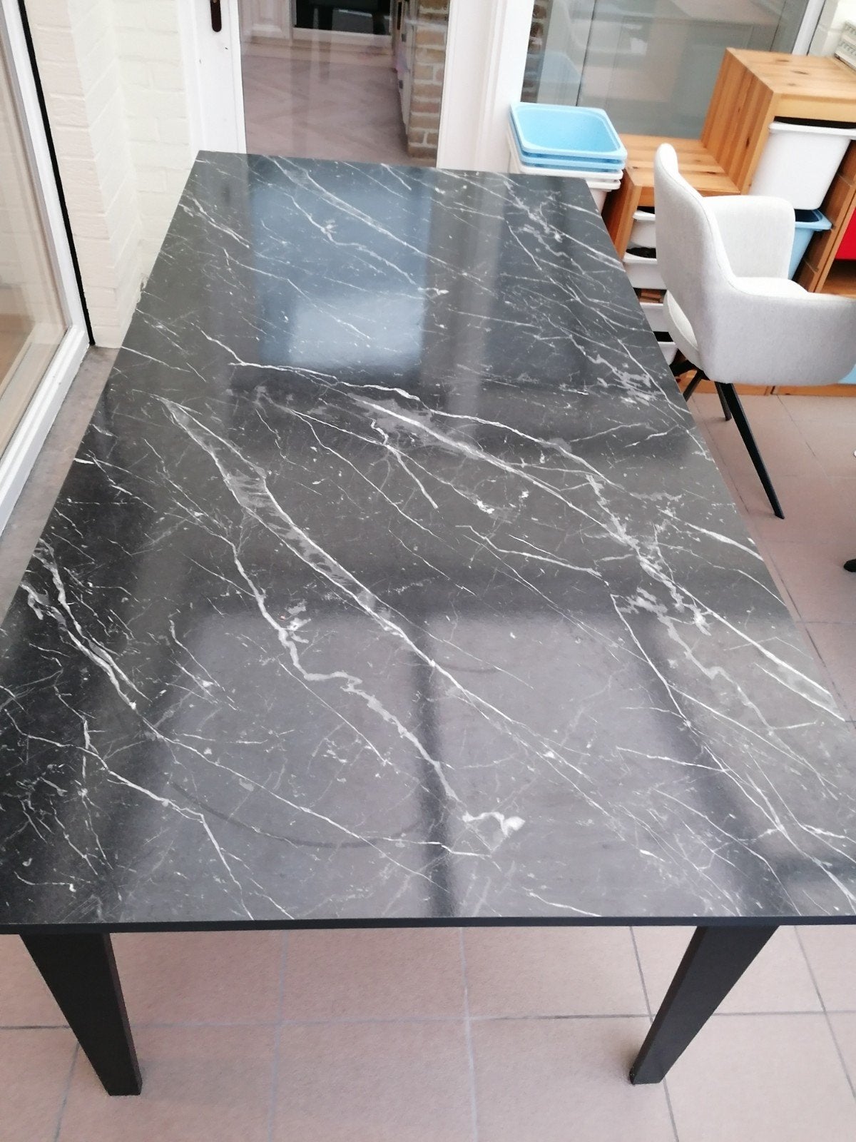 tafel 1,80m gebruikte staat gratis, Ophalen