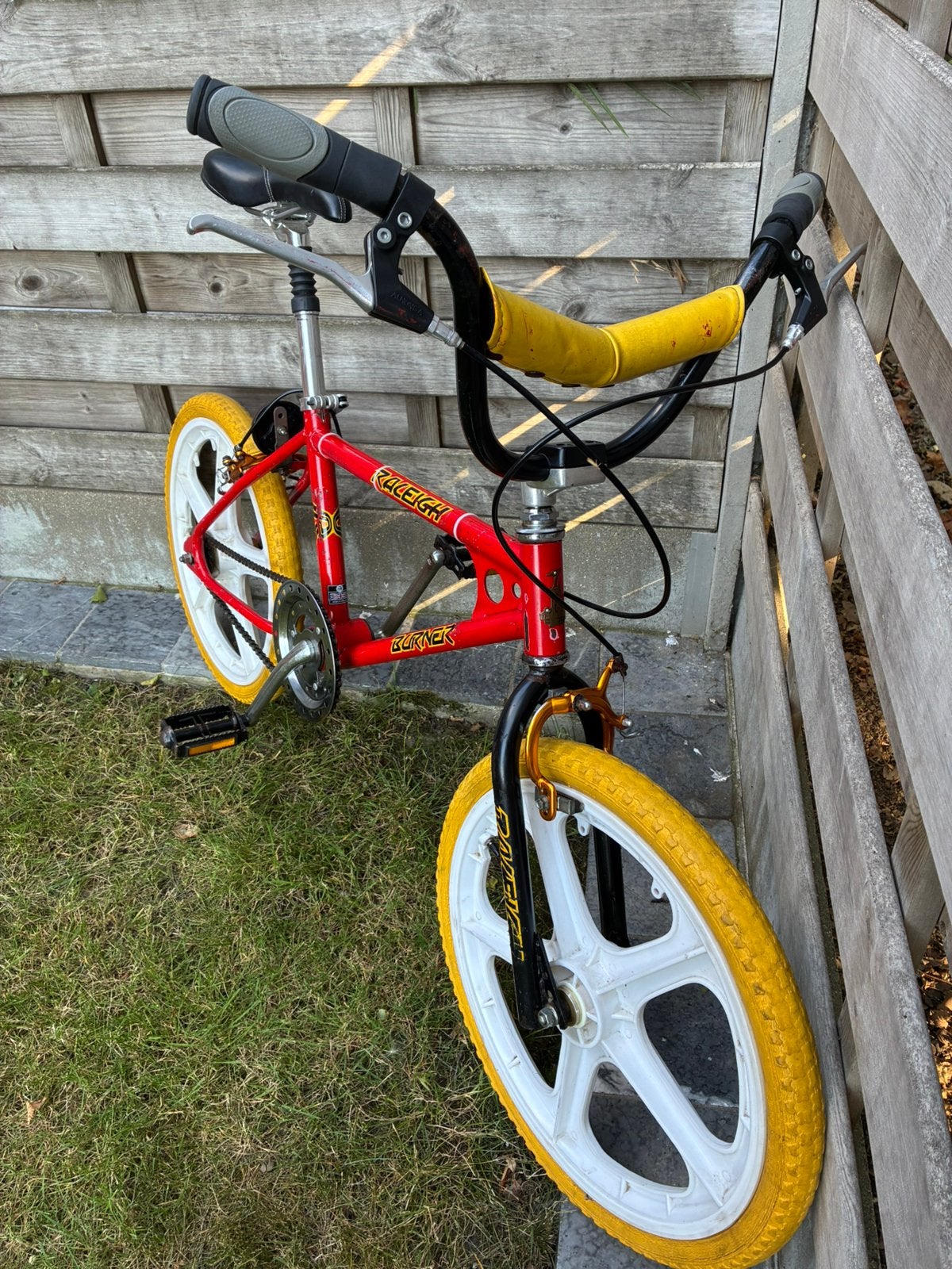 Raleigh burner mk1, Ophalen, Staal, Velgrem, 16 tot 20 inch