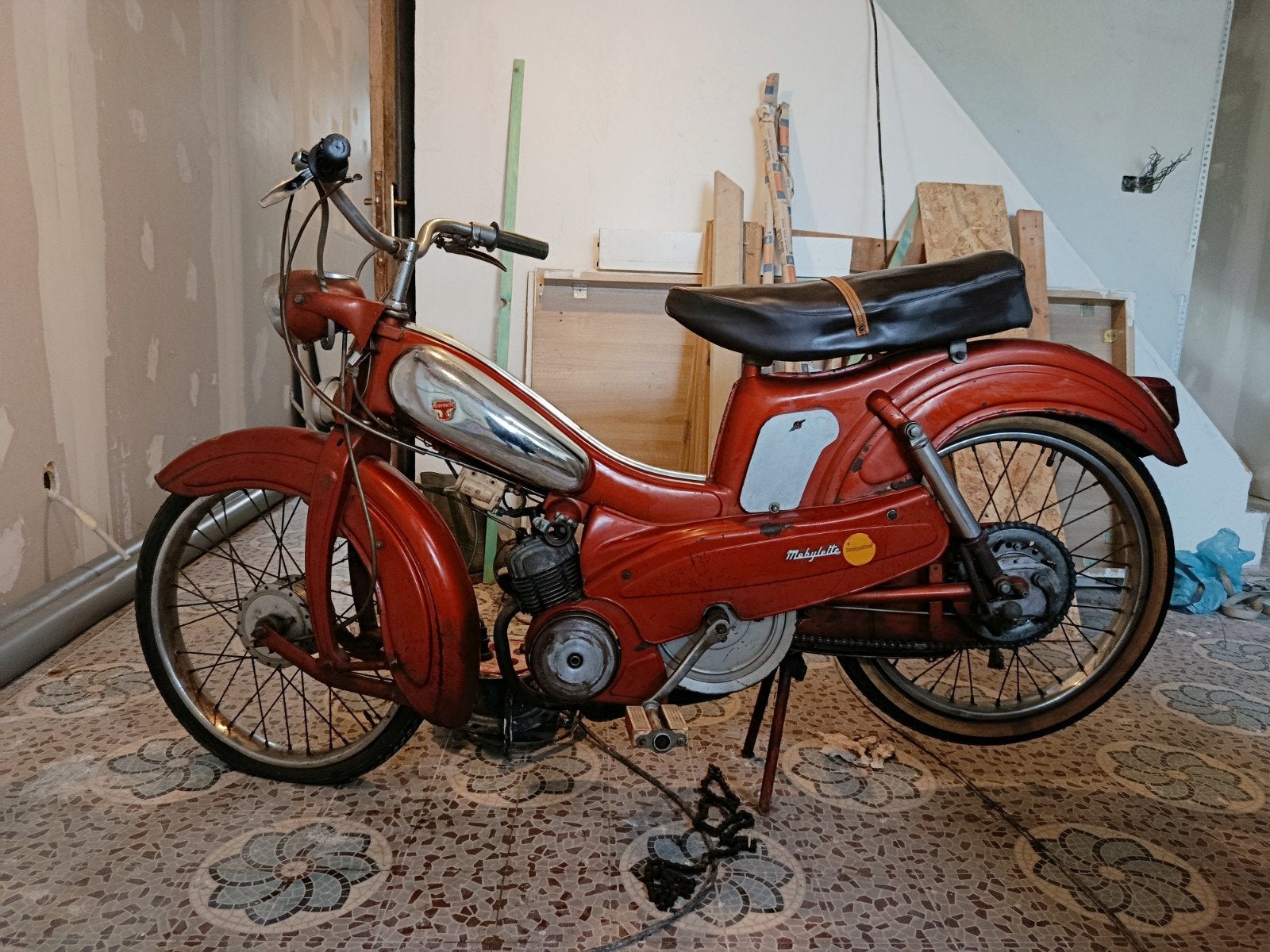 Av 89 mobylette motobecane chaudron première génération, Fietsen en Brommers, Brommers | Oldtimers, Ophalen