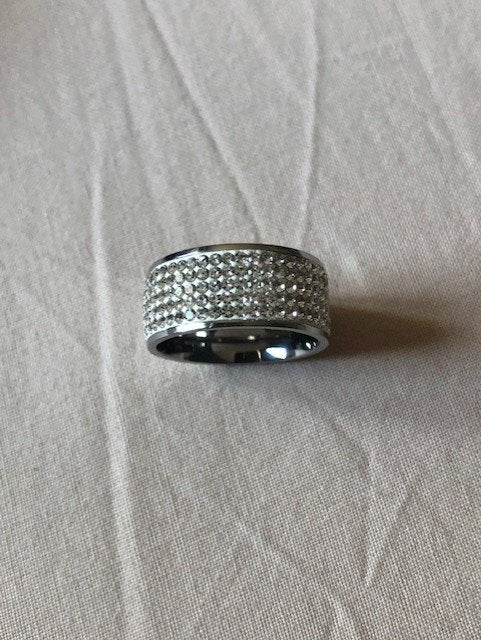 Zilverkleurige Ring met Zirkonia, Bijoux, Sacs & Beauté, Bagues, Neuf, Enlèvement ou Envoi, Fer ou Acier, Plus petit que 17