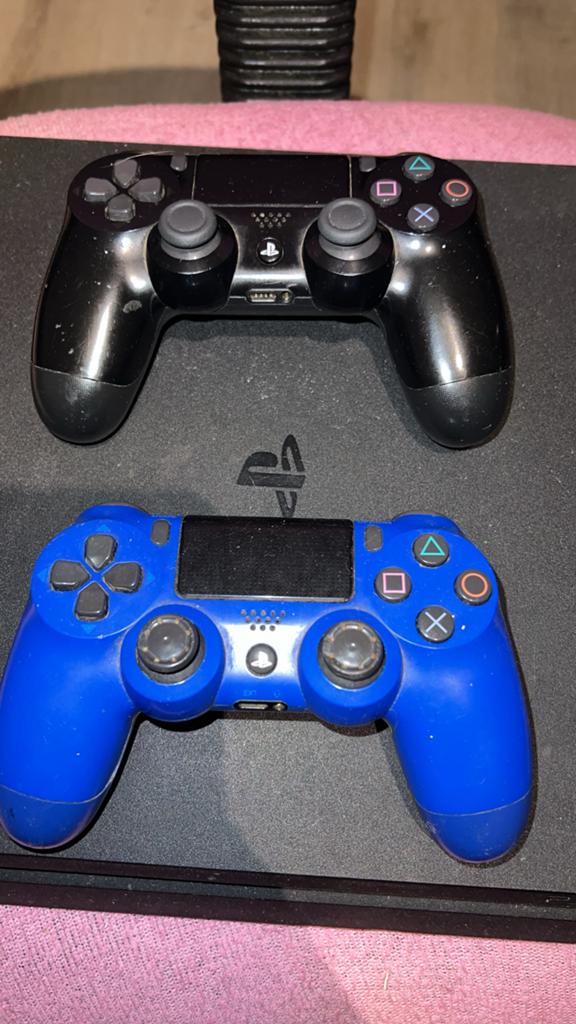 PlayStation4, Games en Spelcomputers, Spelcomputers | Sony Consoles | Accessoires, Ophalen of Verzenden, Gebruikt, Controller