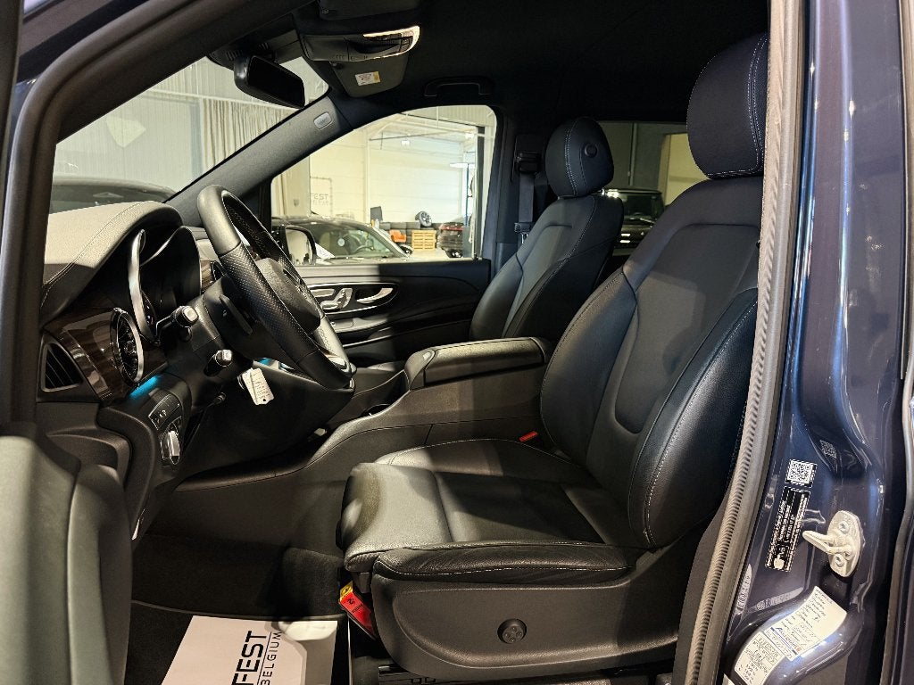 Mercedes-Benz V300d 4Matic AMG-Line Lang  | Lichte Vracht, Automaat, Dealer onderhouden, 4 cilinders, Blauw