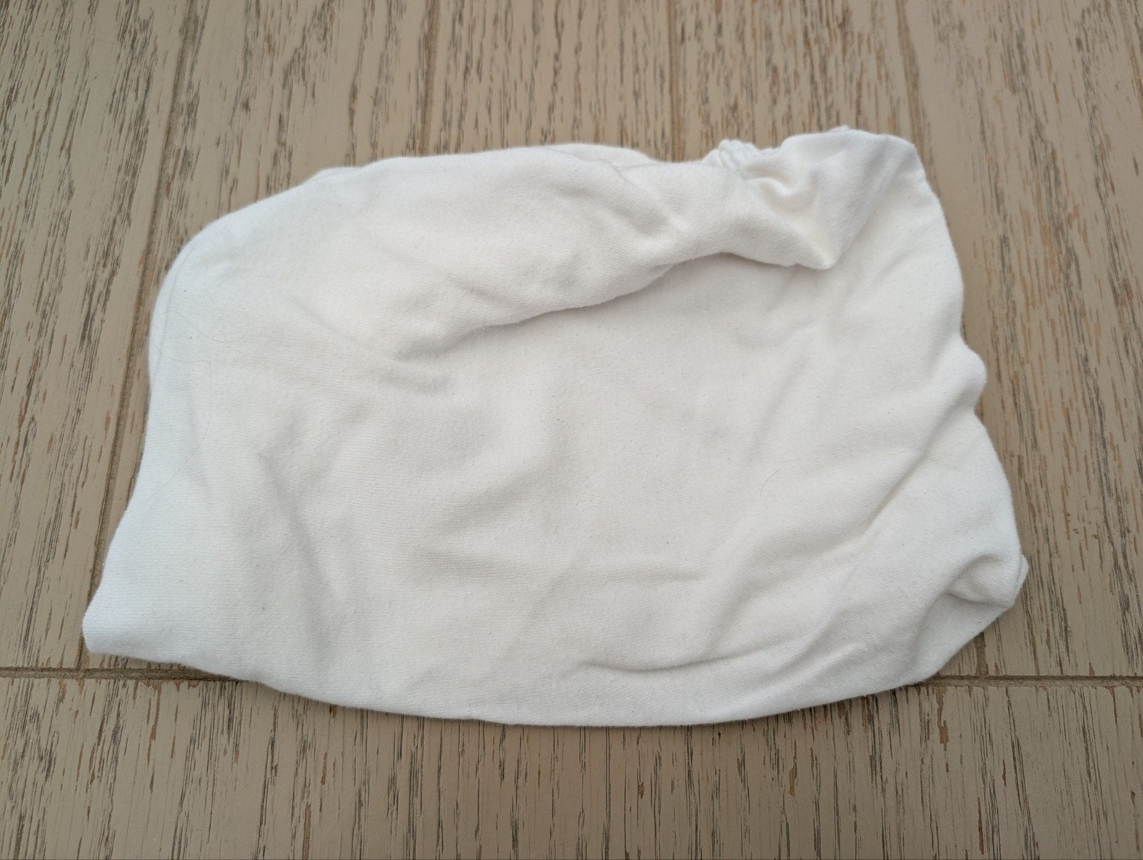 Drap de lit pour berceau ou calèche, Drap-housse ou Taie d'oreiller, Garçon ou Fille, Enlèvement ou Envoi, Comme neuf