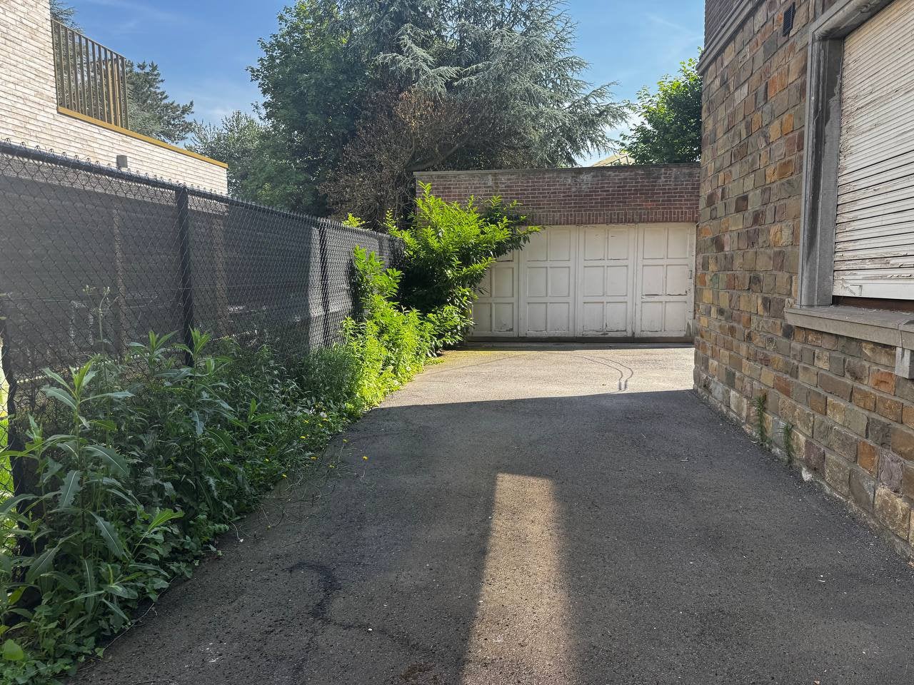Garage met grote parkeerplaats Herent 3020