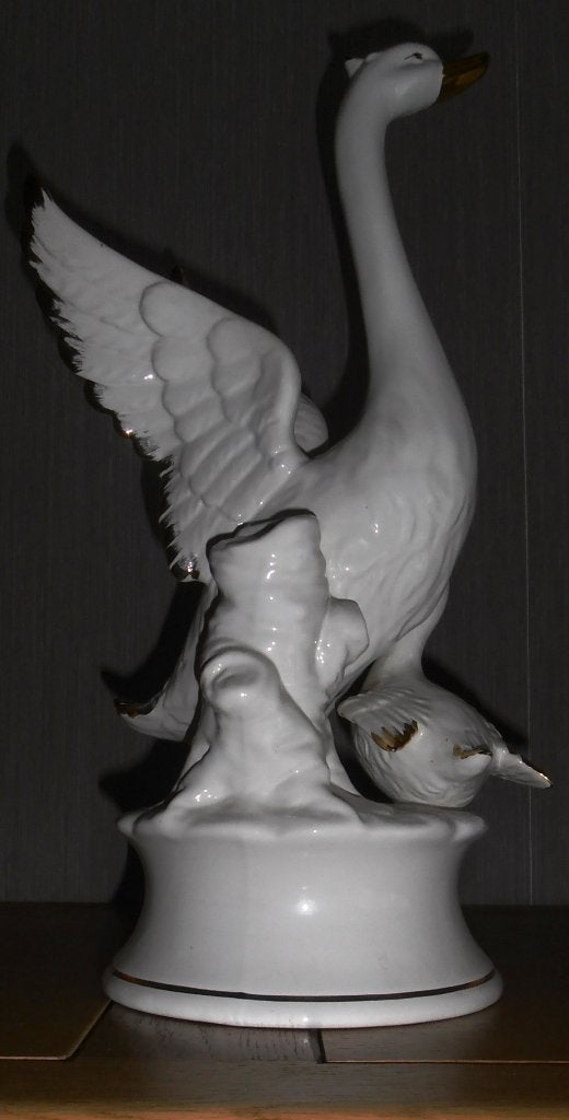 Statue en porcelaine - Cygne, Enlèvement