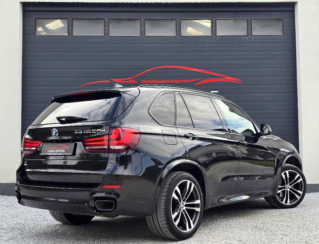 BMW X5 M50 dAS (381ch) 7 PL M SPORT PACK 2016 136.749km, Autos, BMW, Cuir, Entreprise, Entretenue par le concessionnaire, Noir