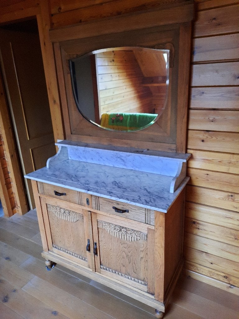 kast met spiegel, Ophalen