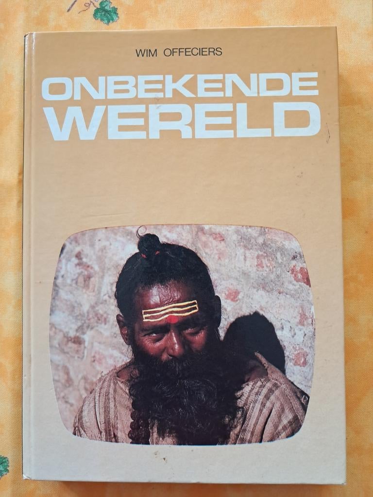 Boek ONBEKENDE WERELD, Ophalen