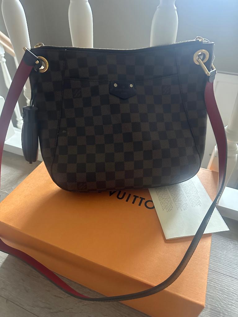 Louis Vuitton cross body, nieuwstaat, Bijoux, Sacs & Beauté, Sacs | Sacs Femme, Enlèvement, Neuf, Brun, Sac à bandoulière