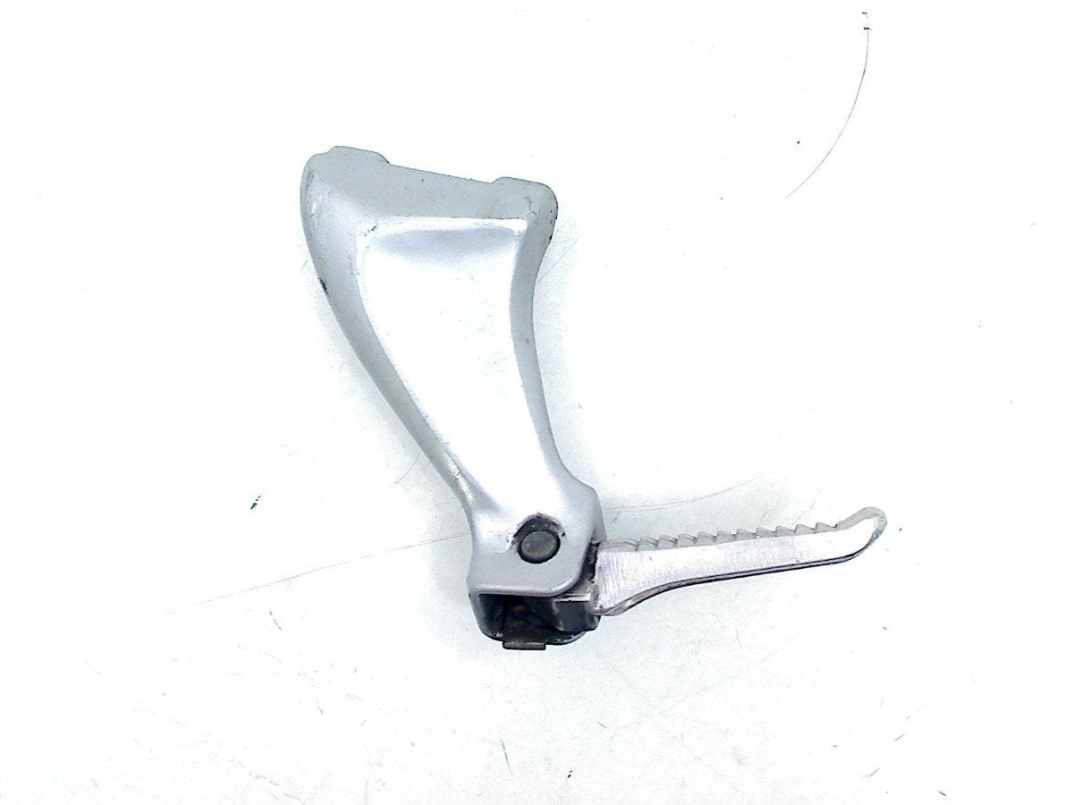 REPOSE PIEDS SUPPORT ARRIÈRE GAUCHE Suzuki, Dhr. S. di Majo, Utilisé, Info@cama-motorparts.nl, P.J. Troelstraweg 8 8
3144 CX  MAASSLUIS, NL