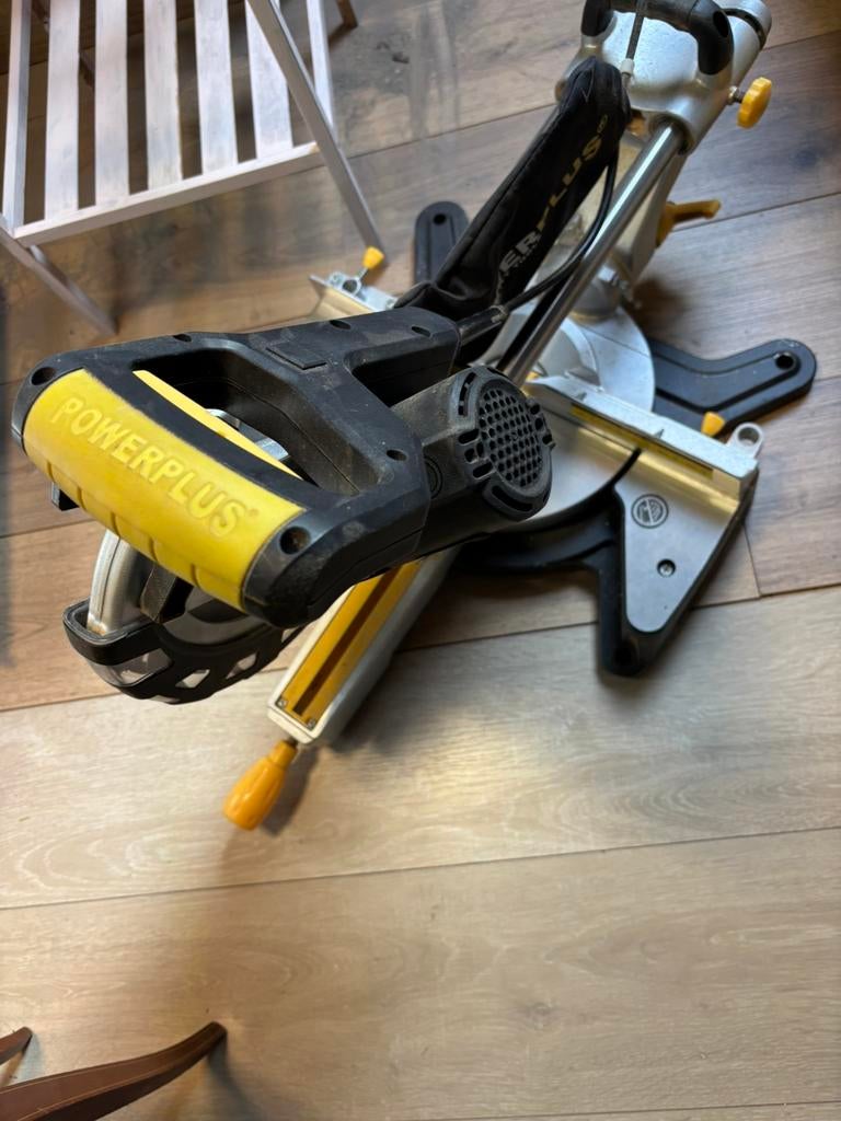 Powerplus zaag, Enlèvement, Utilisé, 1200 watts ou plus