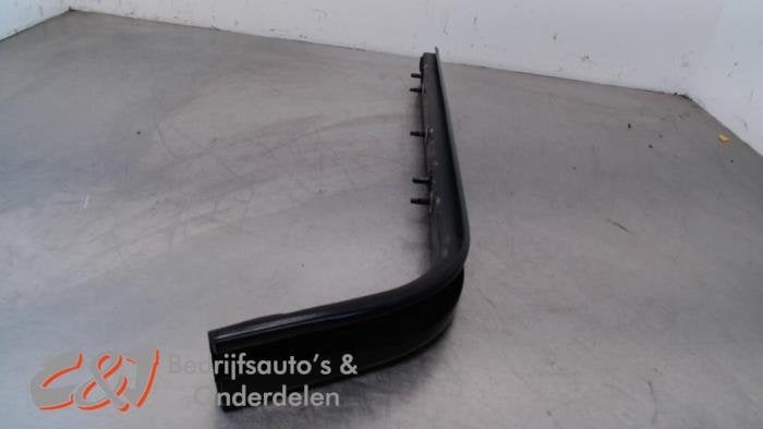 Rail porte coulissante droite d'un Fiat Fiorino, -, 3 mois de garantie, Utilisé, Fiat