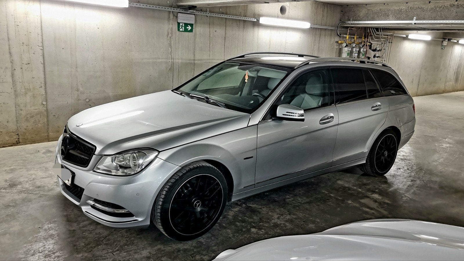 Mercedes-Benz c200, 183000 km, Autos, Mercedes-Benz, Argent ou Gris, Achat, Euro 6, 5 portes