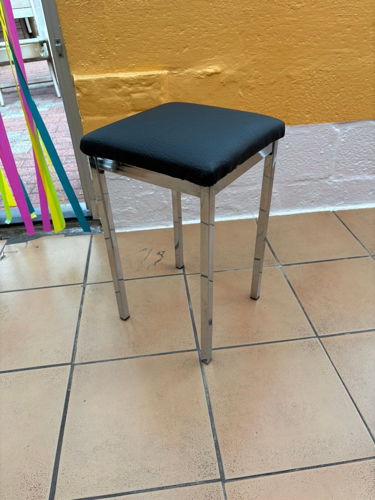 Tabouret vintage, Ophalen, Zo goed als nieuw