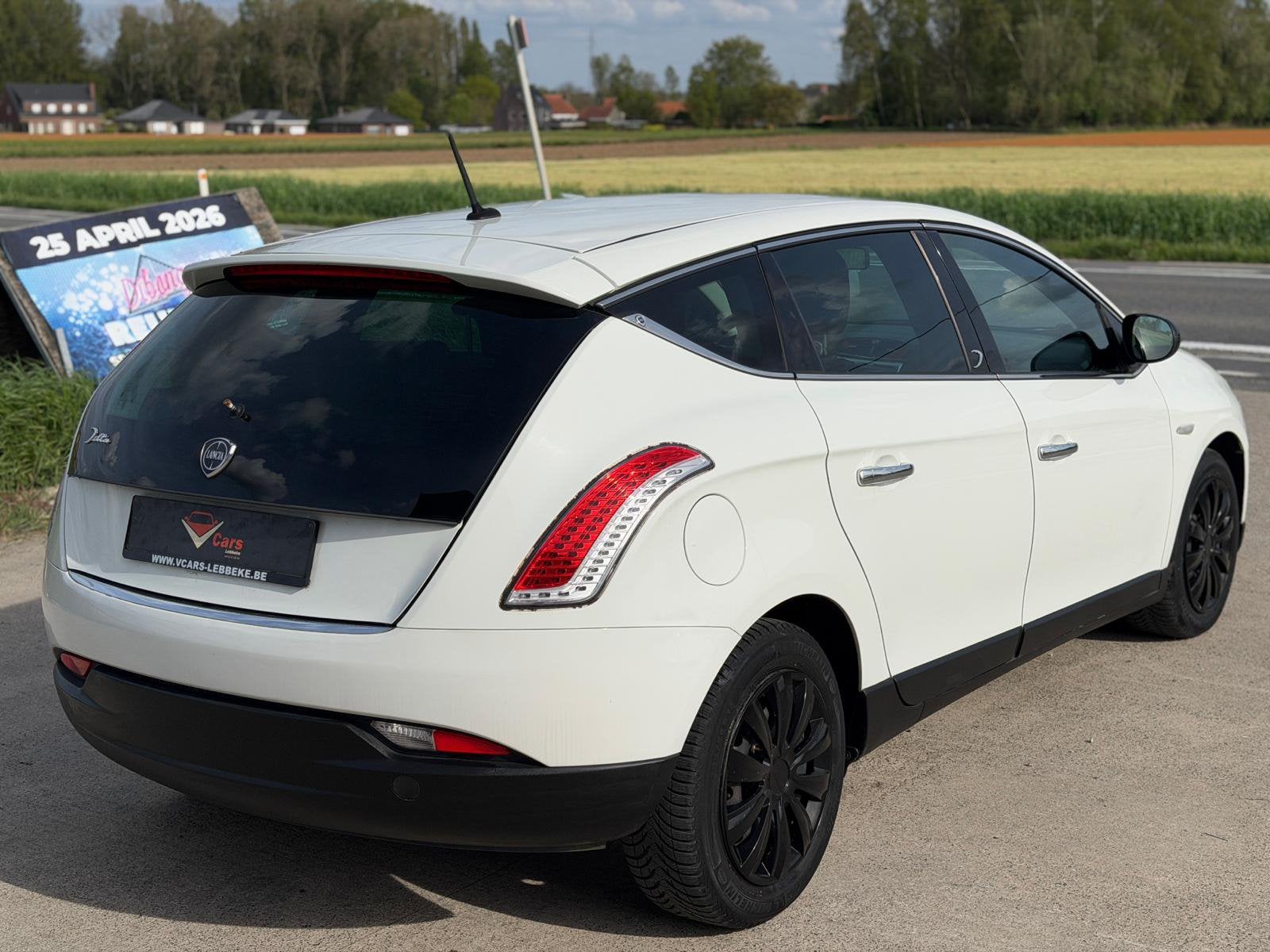 Lancia delta benzine navi airco PERF STAAT+ keuring vvk, Auto's, Bluetooth, Euro 5, Bedrijf, Te koop