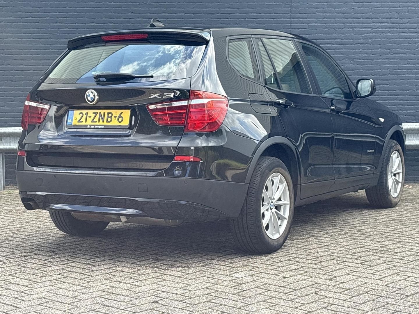 BMW X3 xDrive20i High Executive Automaat | Camera | Cruise |, Auto's, BMW, Automaat, Cruise Control, Zwart, 175 g/km