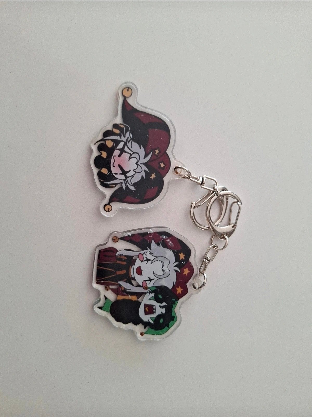 Je vends ce porte-clés il y a juste deux petites griffes, Handtassen en Accessoires, Bedels, Verzenden, Gebruikt