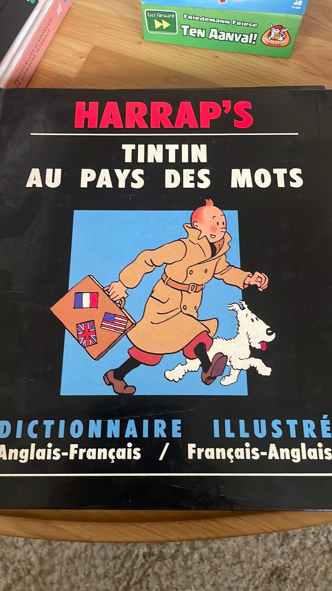 Harrap’s Tintin au pays des mots, Boeken, Ophalen of Verzenden, Gelezen