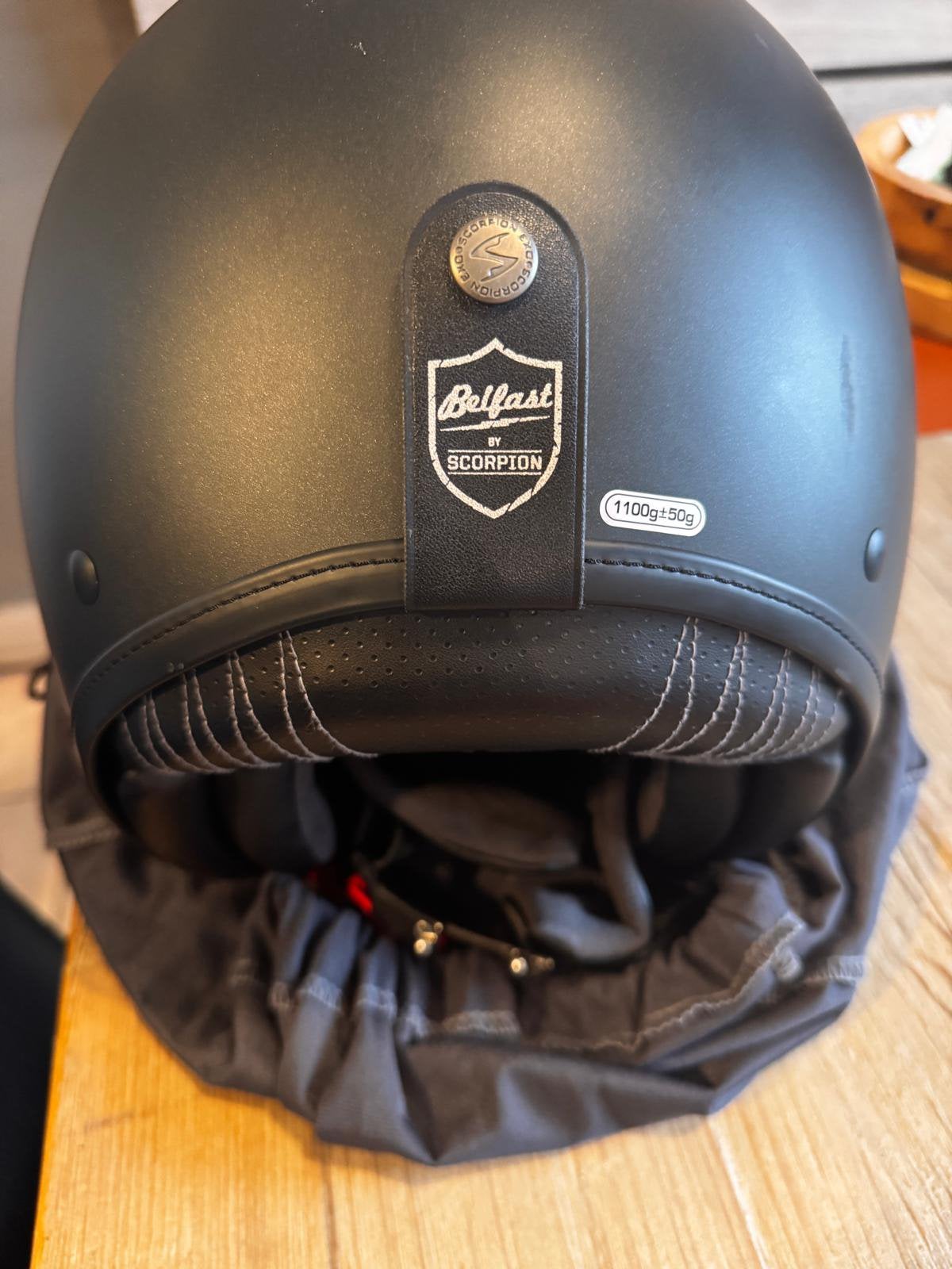 helm Scorpio Belfast Evo, Ophalen, Zo goed als nieuw