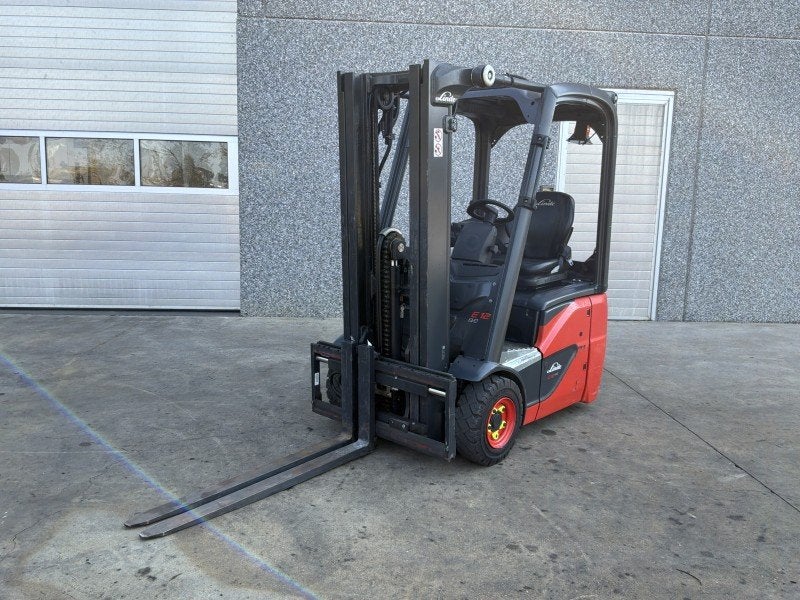 Chariot élévateur électrique Linde E12 EVO 2020 (modèle, 1000 à 2000 kg, Électrique, Chariot élévateur, Linde