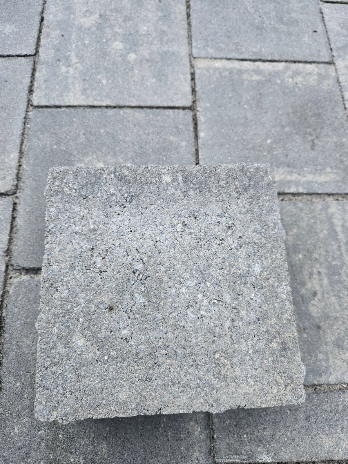 Gratis stenen, Enlèvement
