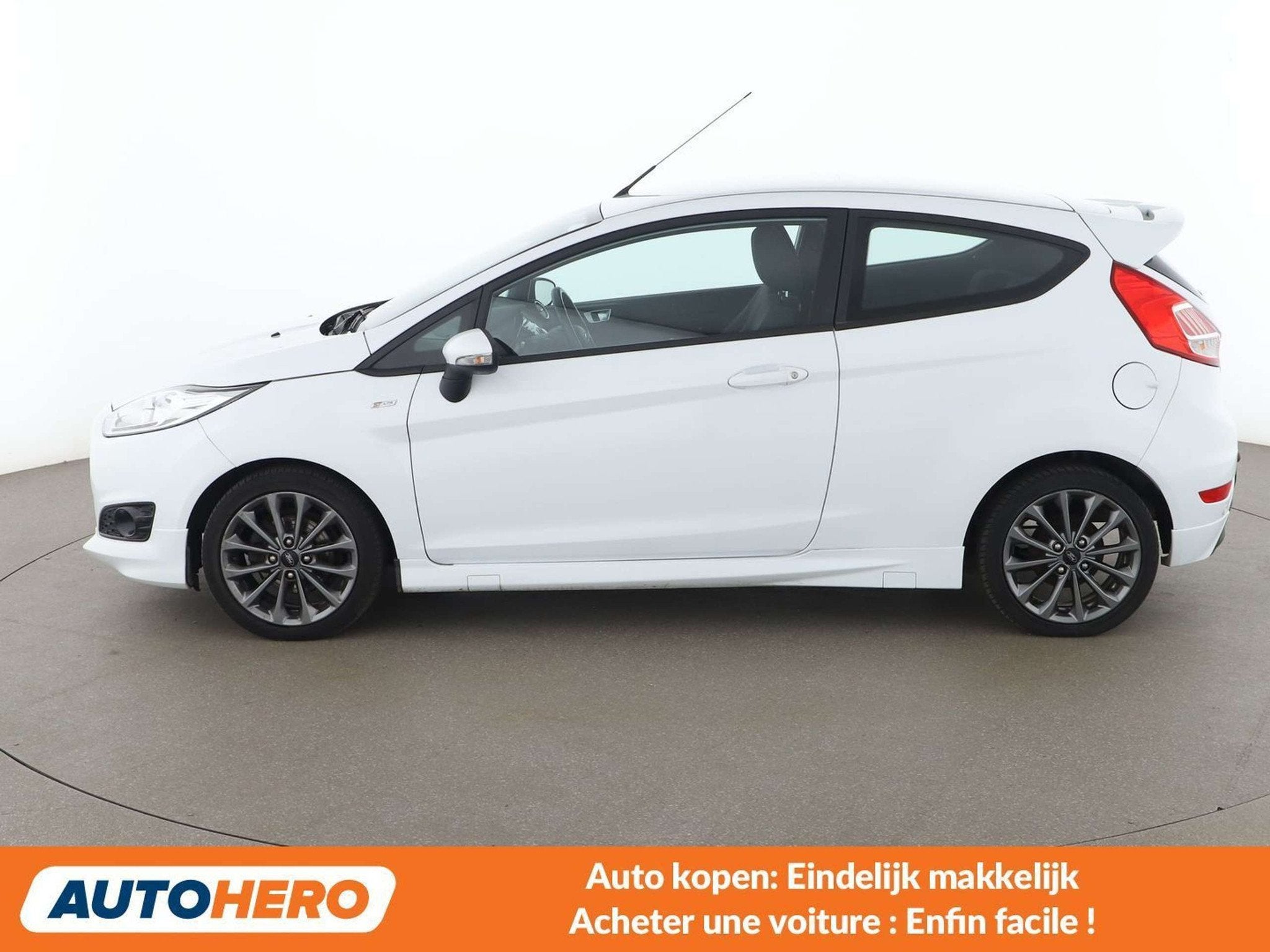 Ford Fiesta 1.0 EcoBoost ST-Line, Autos, Achat, 998 cm³, https://public.car-pass.be/vhr/876a1219-2dd7-4f27-8fb3-2e2a2925e7aa, Noir