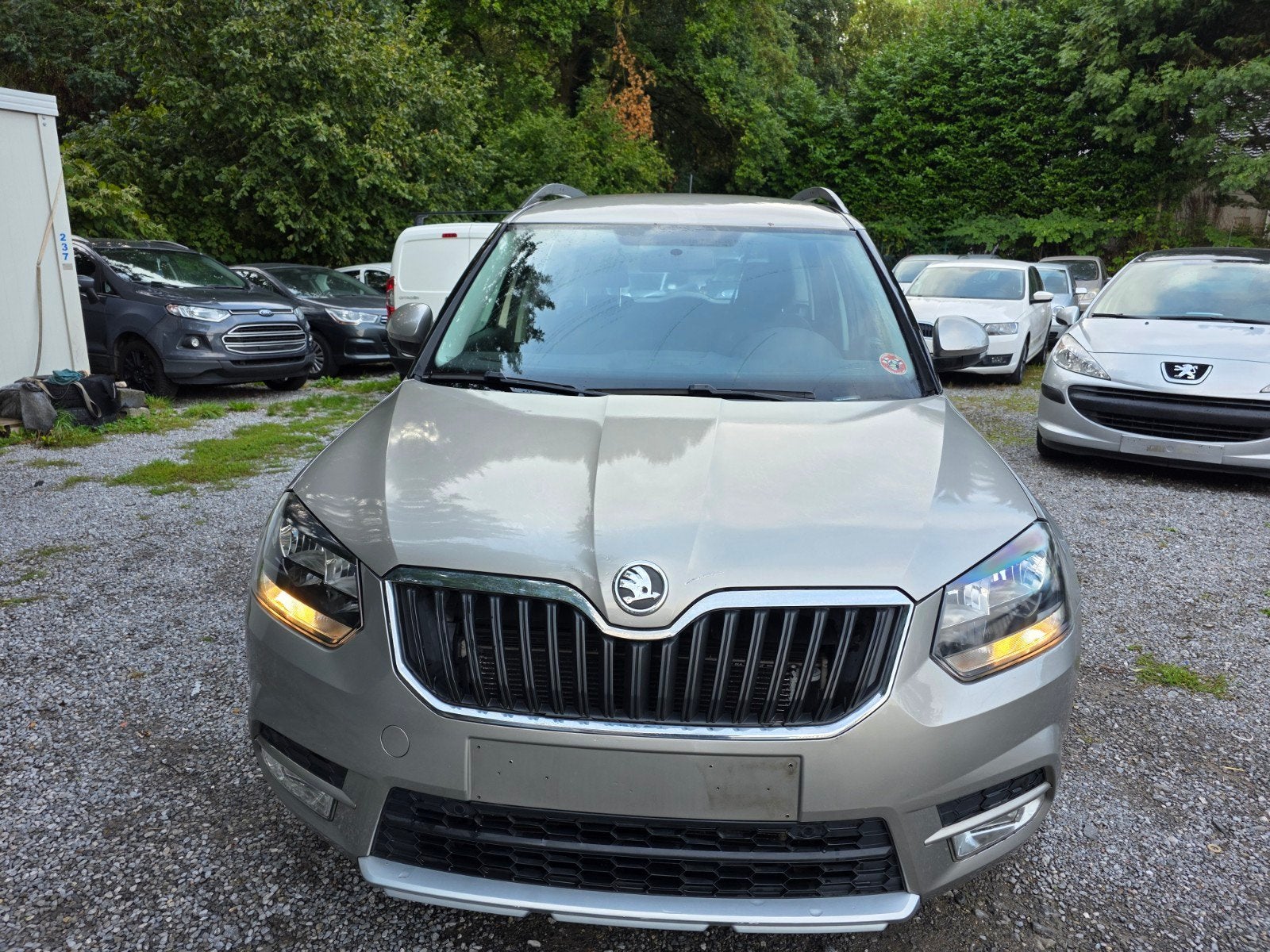 skoda yeti 1.6 TDI.4×4.2014 boîte automatique roule bien, Automaat, Euro 5, Te koop, 77 kW