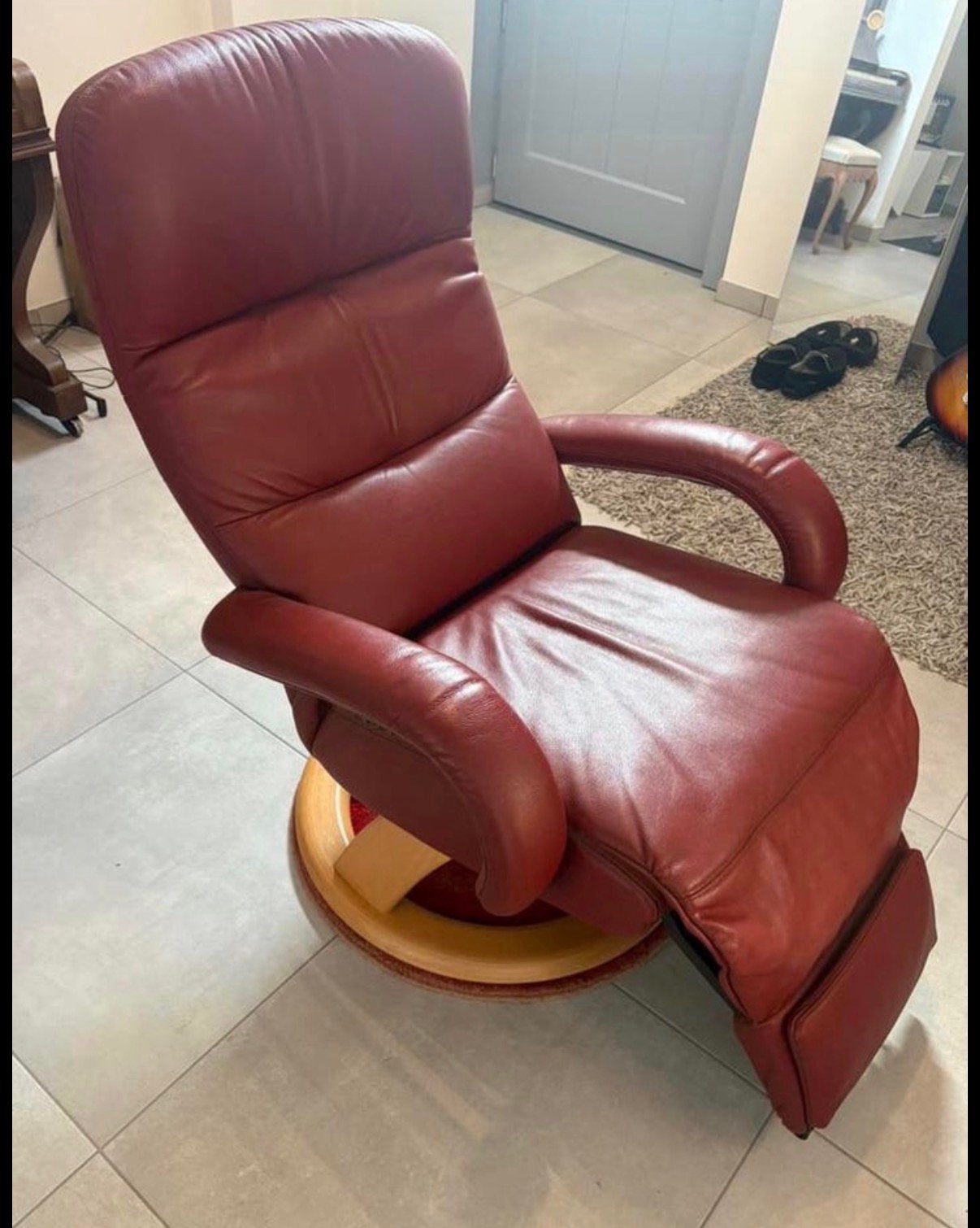 Elektrishe Fauteuil te koop, Ophalen, Zo goed als nieuw, Leer