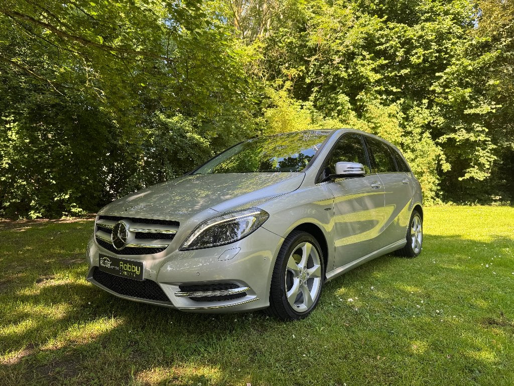 MERCEDES B 180 - BENZINE - GARANTIE -, Euro 5, Monovolume, https://public.car-pass.be/vhr/69bf2142-3220-4011-98a1-c6b11ecb943a