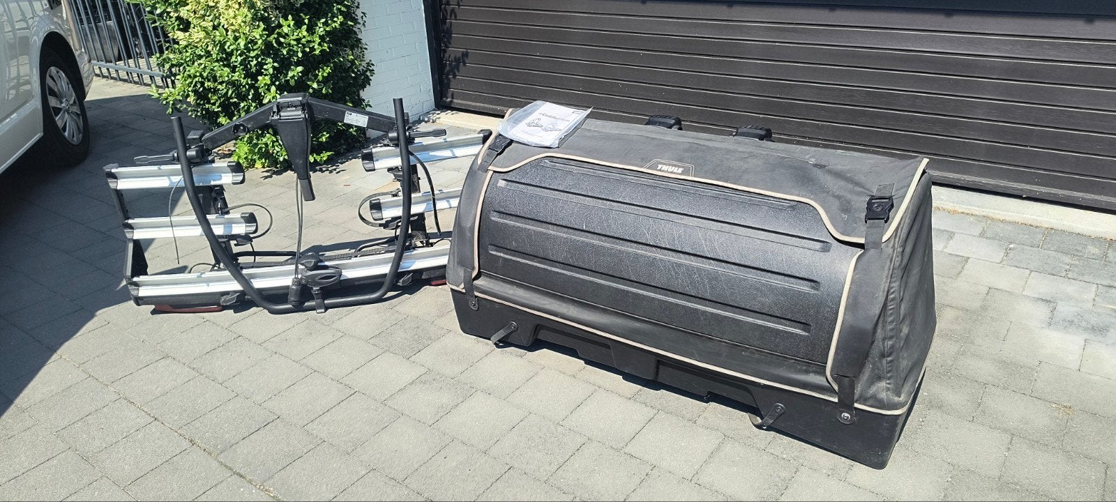 Thule fietsdrager en koffer voor op trekhaak, Auto diversen, Ophalen, 3 fietsen of meer, Elektrische fiets, Zo goed als nieuw