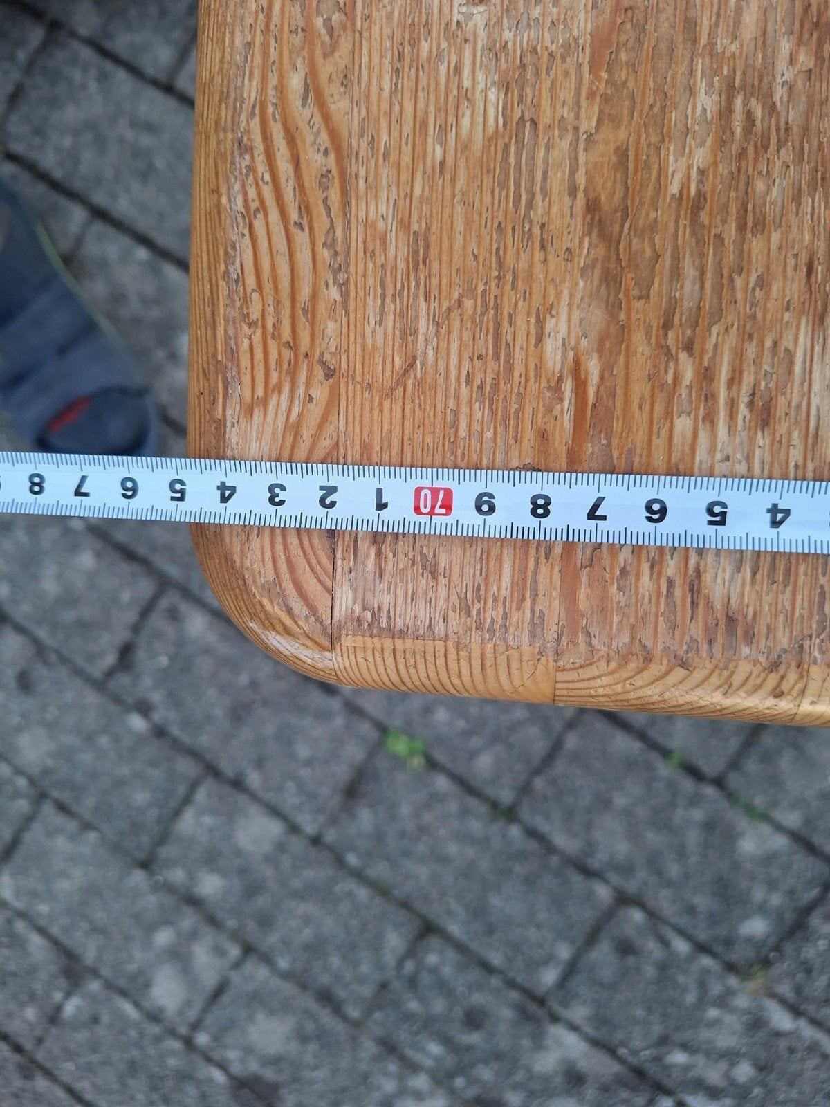 table en bois, Enlèvement
