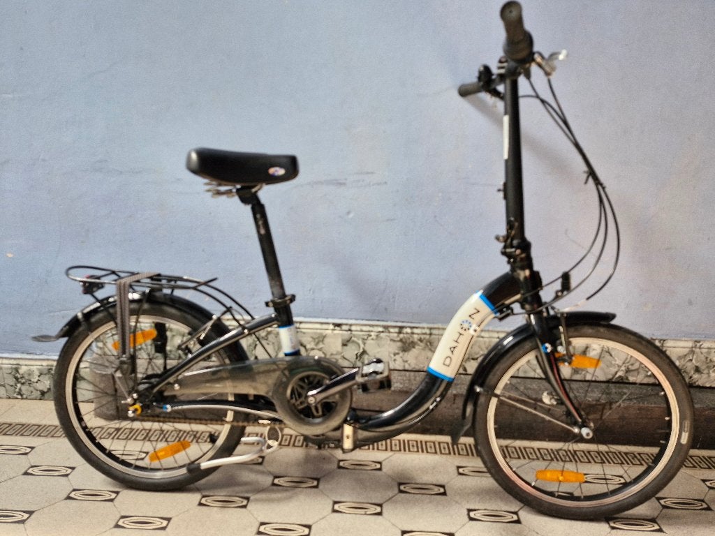 Dahon vouwfiets lage opstap zo goed als nieuw, Fietsen en Brommers, Fietsen | Vouwfietsen, Ophalen, 20 inch of meer, Velgrem, Versnellingen
