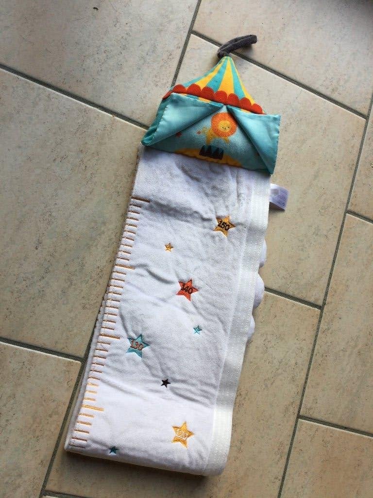 "DREAMBEE" METRE-CHATEAU  EN TISSU, Enlèvement ou Envoi, Comme neuf
