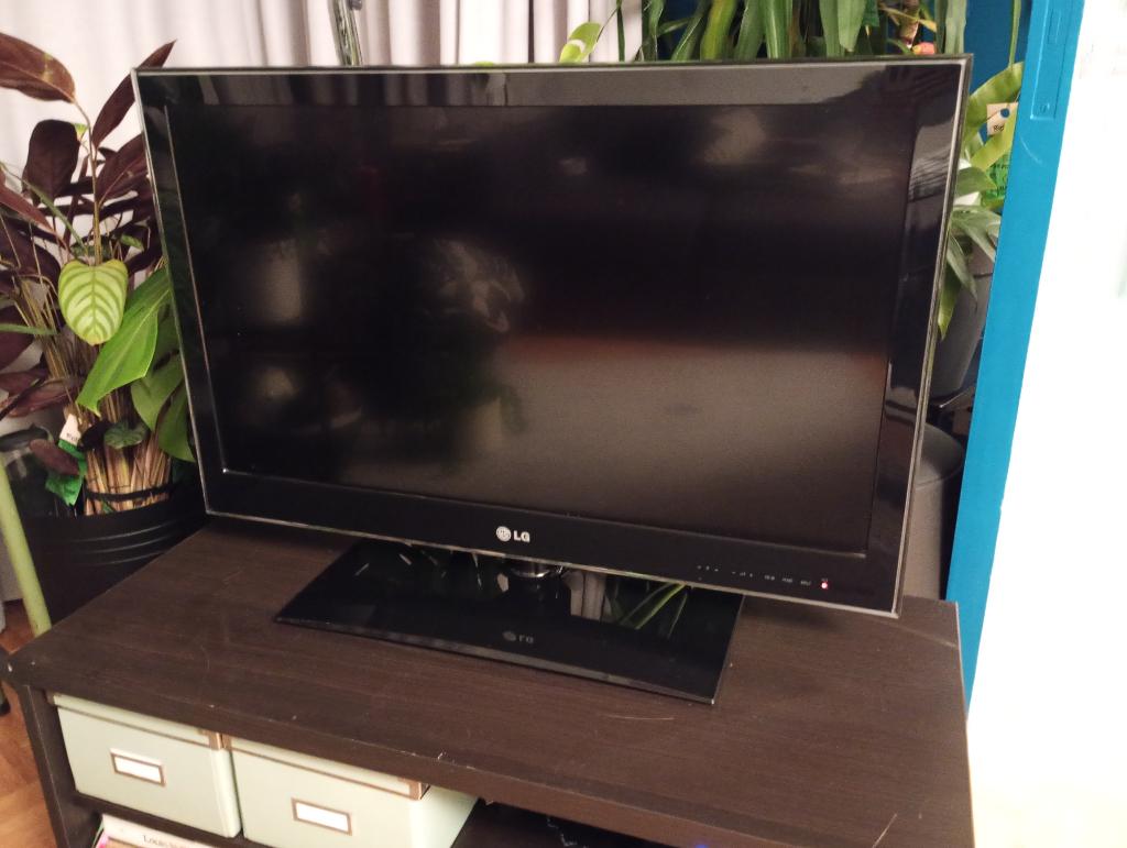 LG 32" Full HD LED-tv als nieuw (diagonaal 81cm), Audio, Tv en Foto, Televisies, Ophalen, LED, 80 tot 100 cm, Zo goed als nieuw