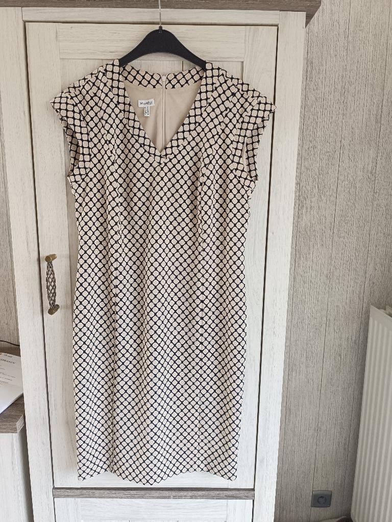 Splinternieuw kleedje MAYERLINE maat 40 (42), Mayerline, Ophalen of Verzenden, Nieuw, Maat 38/40 (M)