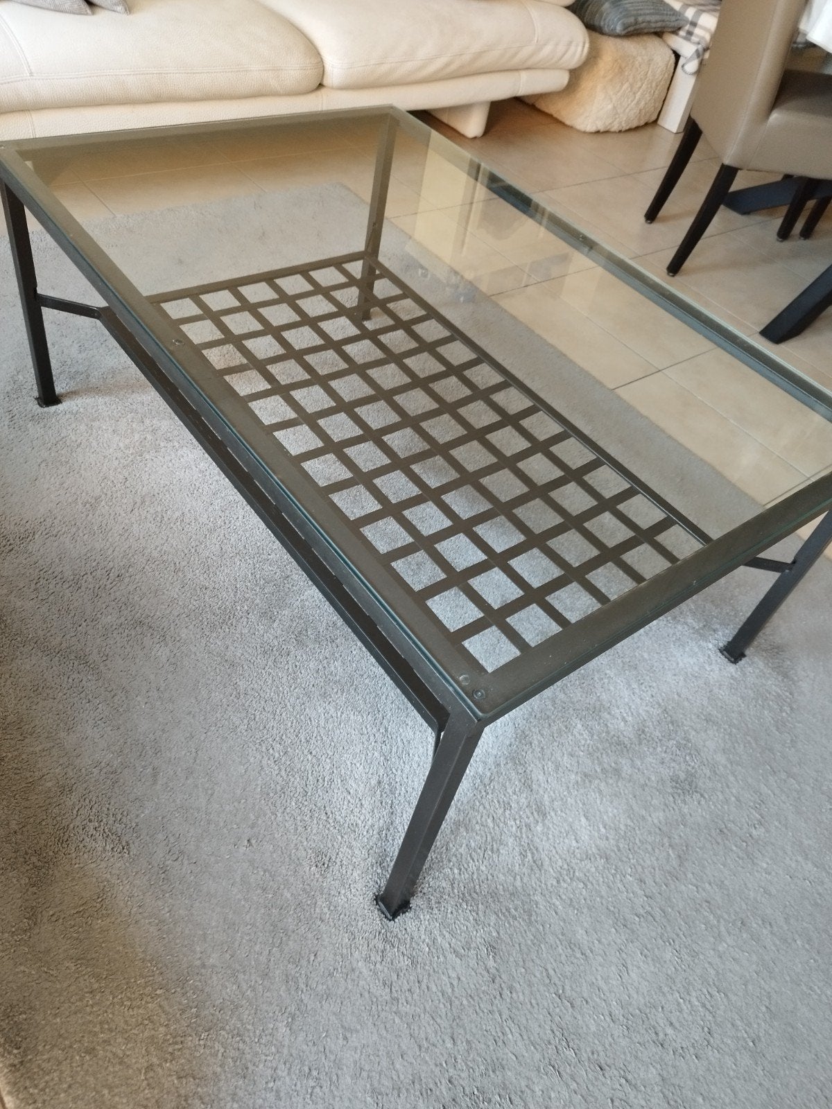 salontafel, Enlèvement