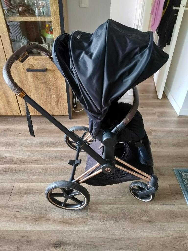 Poussette cybex priam rose gold, Enfants & Bébés, Poussettes & Combinaisons, Utilisé, Poussette, Autres marques, Enlèvement