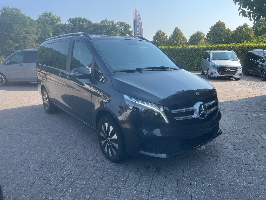 MERCEDES V250CDI L2 DUBBEL-CABINE 4 MATIC, Autos, Camionnettes & Utilitaires, Cuir, Argent ou Gris, Achat, Euro 6