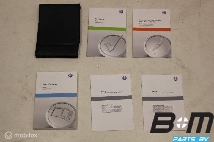 Instructieboekjes VW Passat B8 Sedan, Autos : Pièces & Accessoires, Autres pièces automobiles, Utilisé
