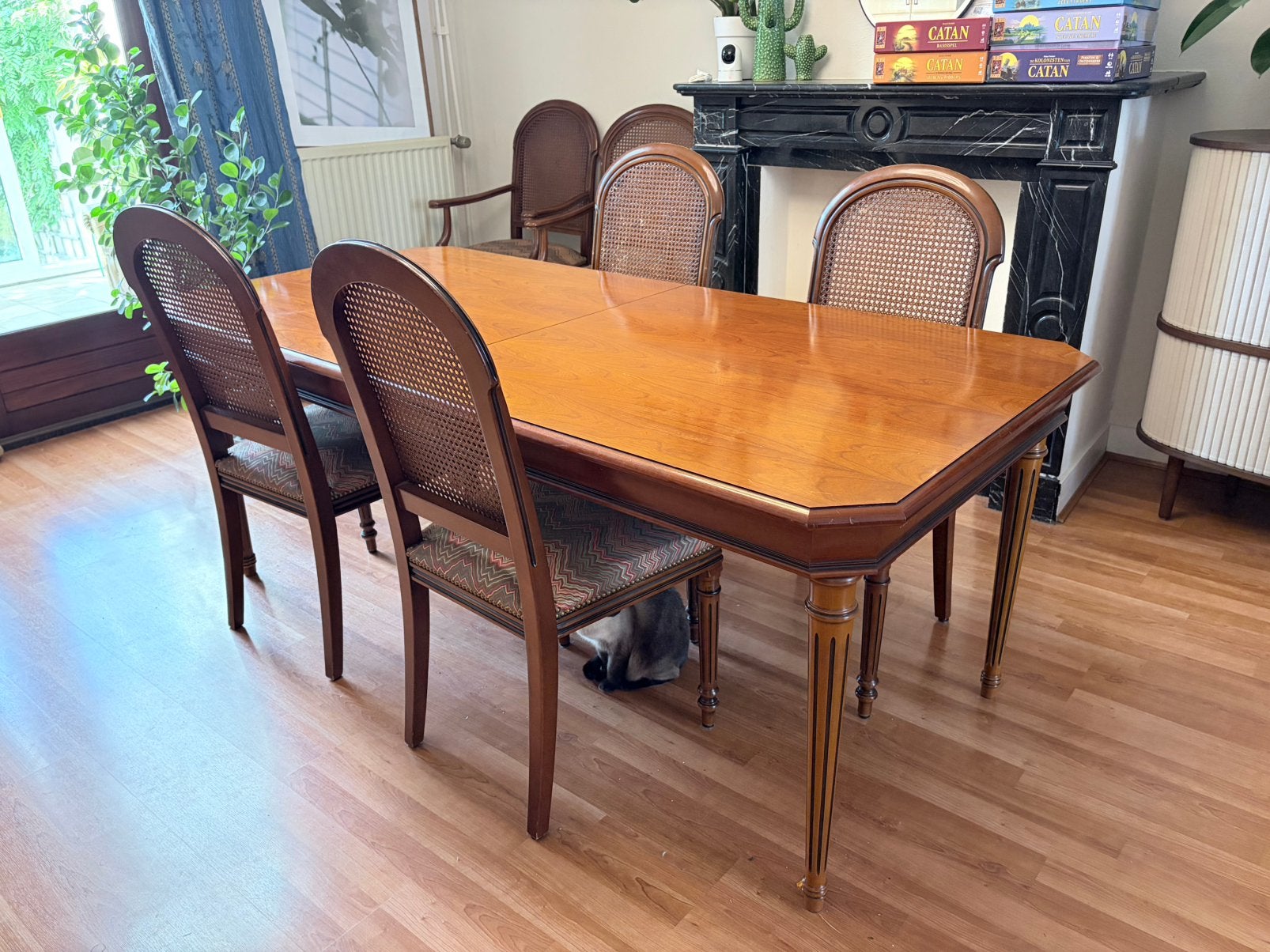 Table extensible avec chaises et buffet haut, Enlèvement, Comme neuf