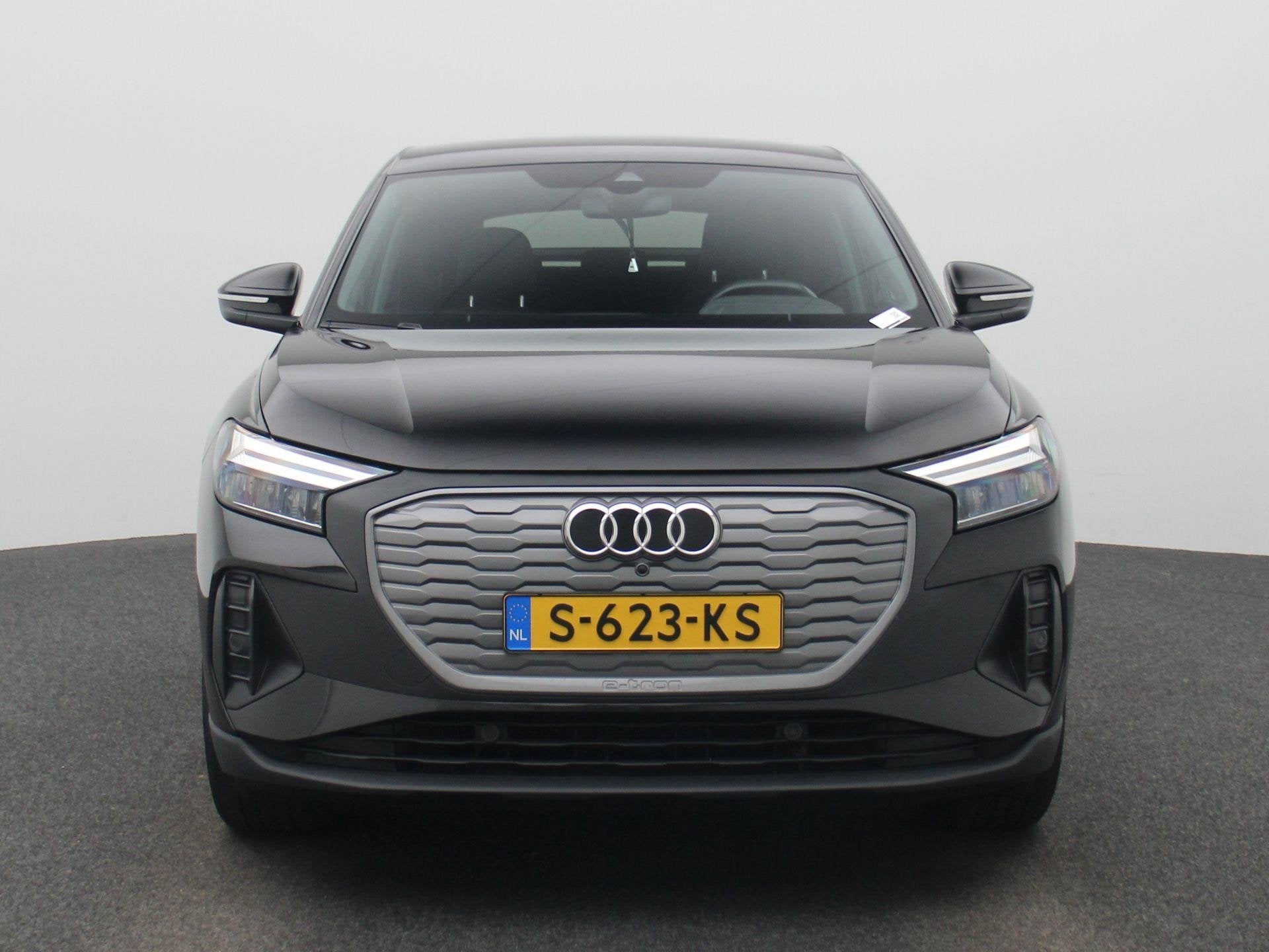 Audi Q4 Sportback e-tron 40 Edition 77 kWh 204 PK, Autos, Audi, Achat, Entreprise, 2020 kg, Noir