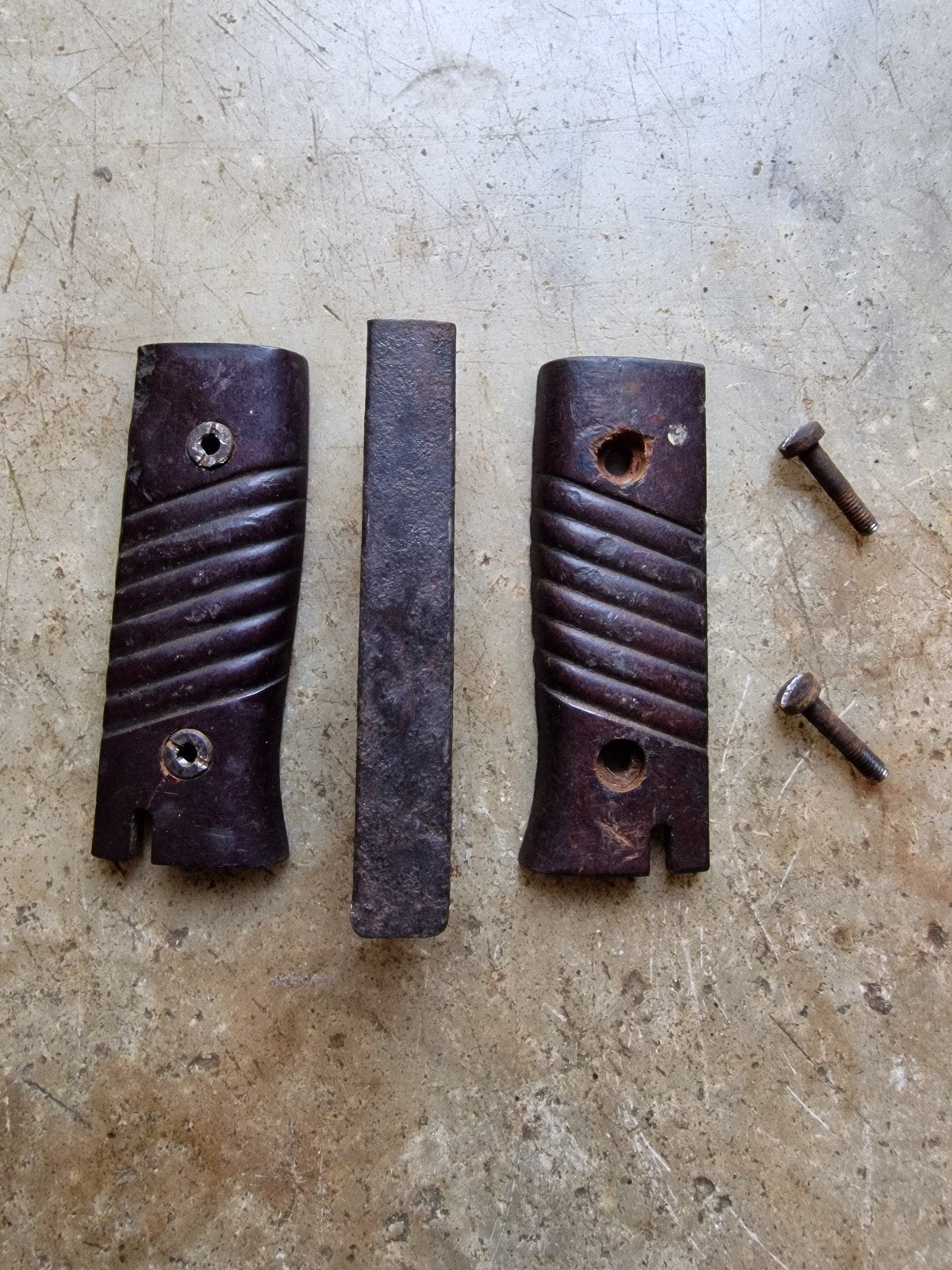 lot pièces plaquettes bayonette 98k allemande ww2
