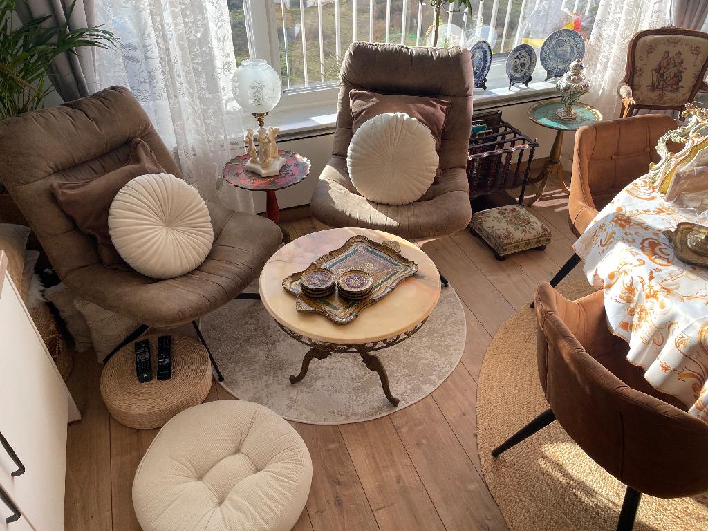 Set van 2 lounge stoelen – warm taupe, Huis en Inrichting, Stoelen, Ophalen, Twee, Bruin, Design