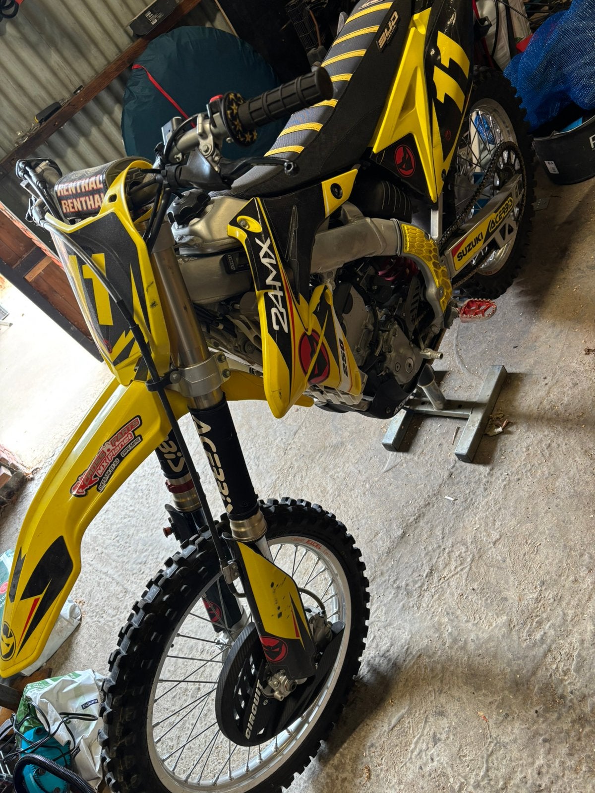 Suzuki 250 crossmotor, Fietsen en Brommers, Ophalen, Zo goed als nieuw, Suzuki
