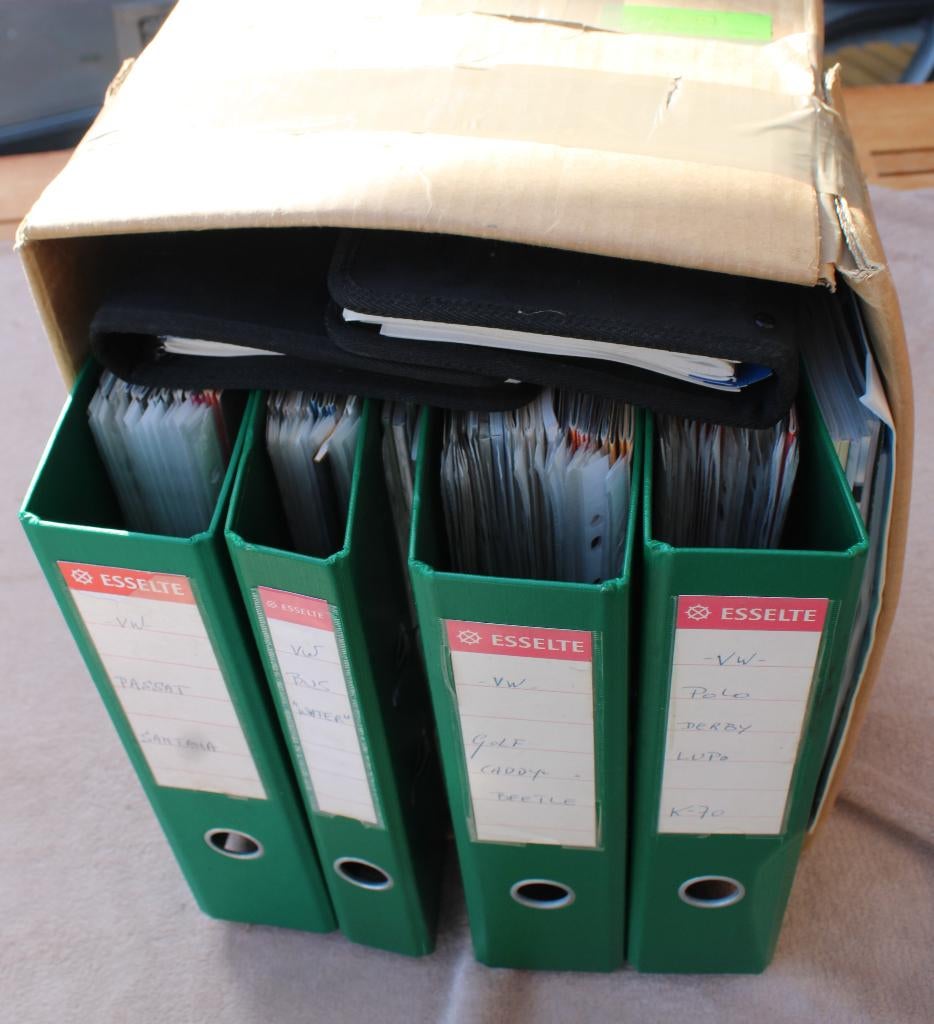 Mooi lot Volkswagen autofolders, Verzamelen, Ophalen, Gebruikt, Auto's