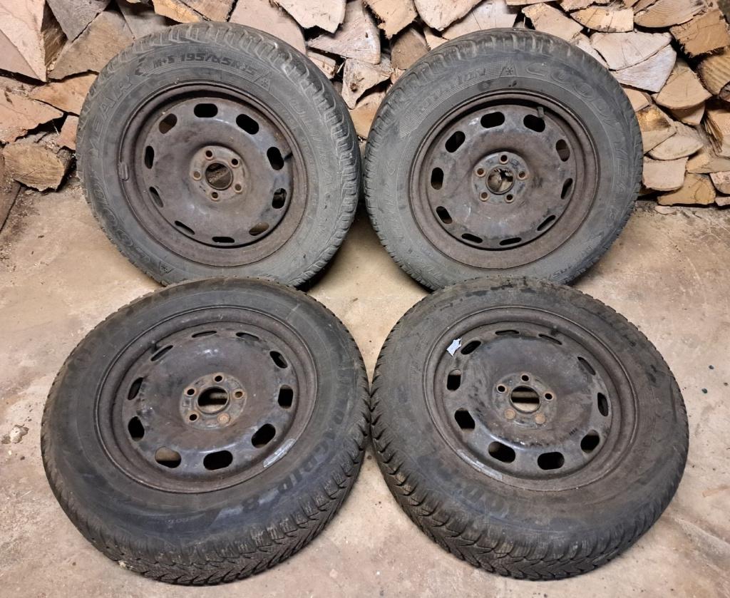 4 jantes et pneus hiver, Autos : Pièces & Accessoires, Pneus & Jantes, Enlèvement, Pneus hiver, Pneu(s)