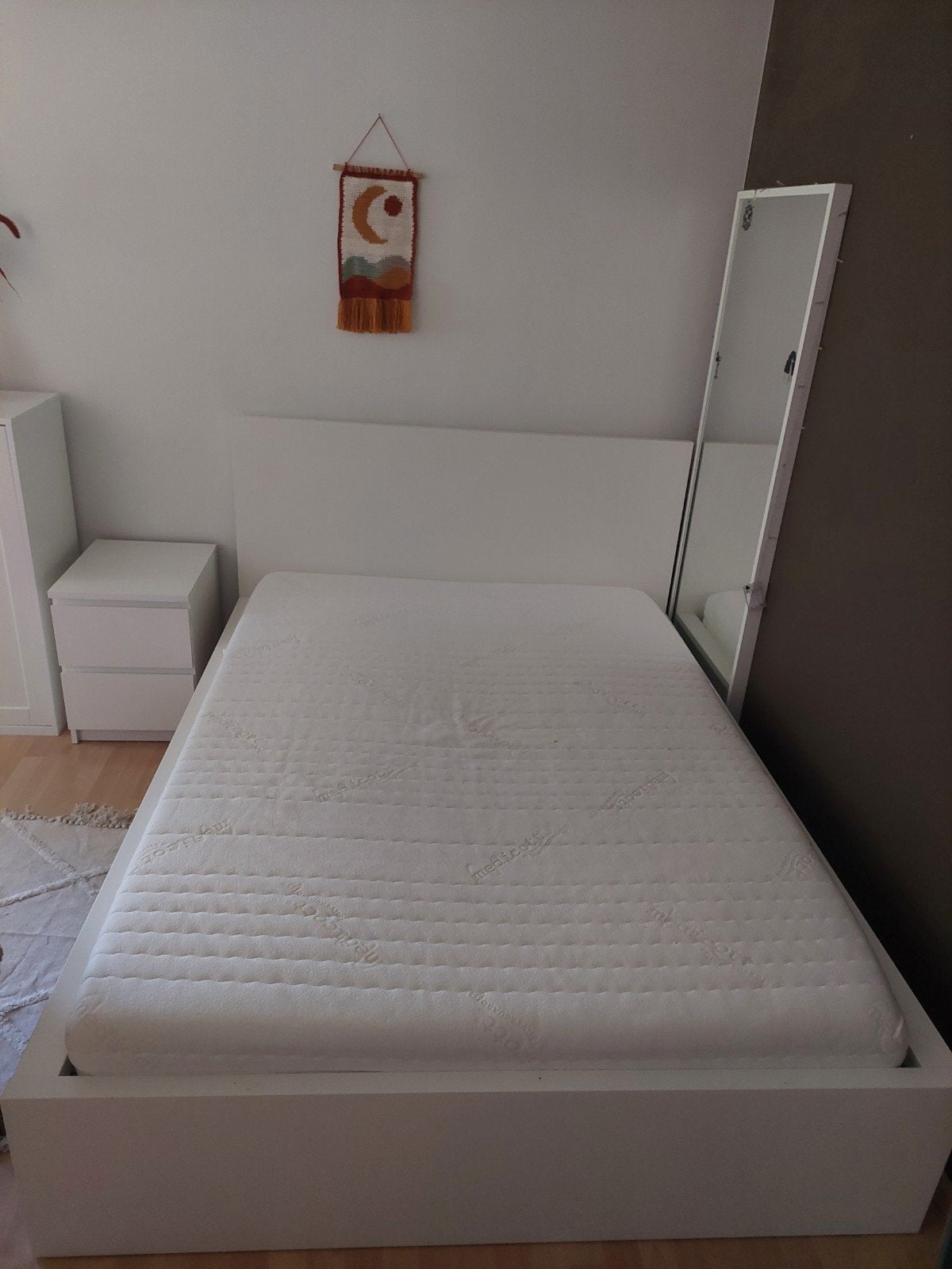 ikea Malm bed 140cm + Leirsund lattenbodems + matras, Huis en Inrichting, Ophalen, Zo goed als nieuw, 200 cm, 140 cm