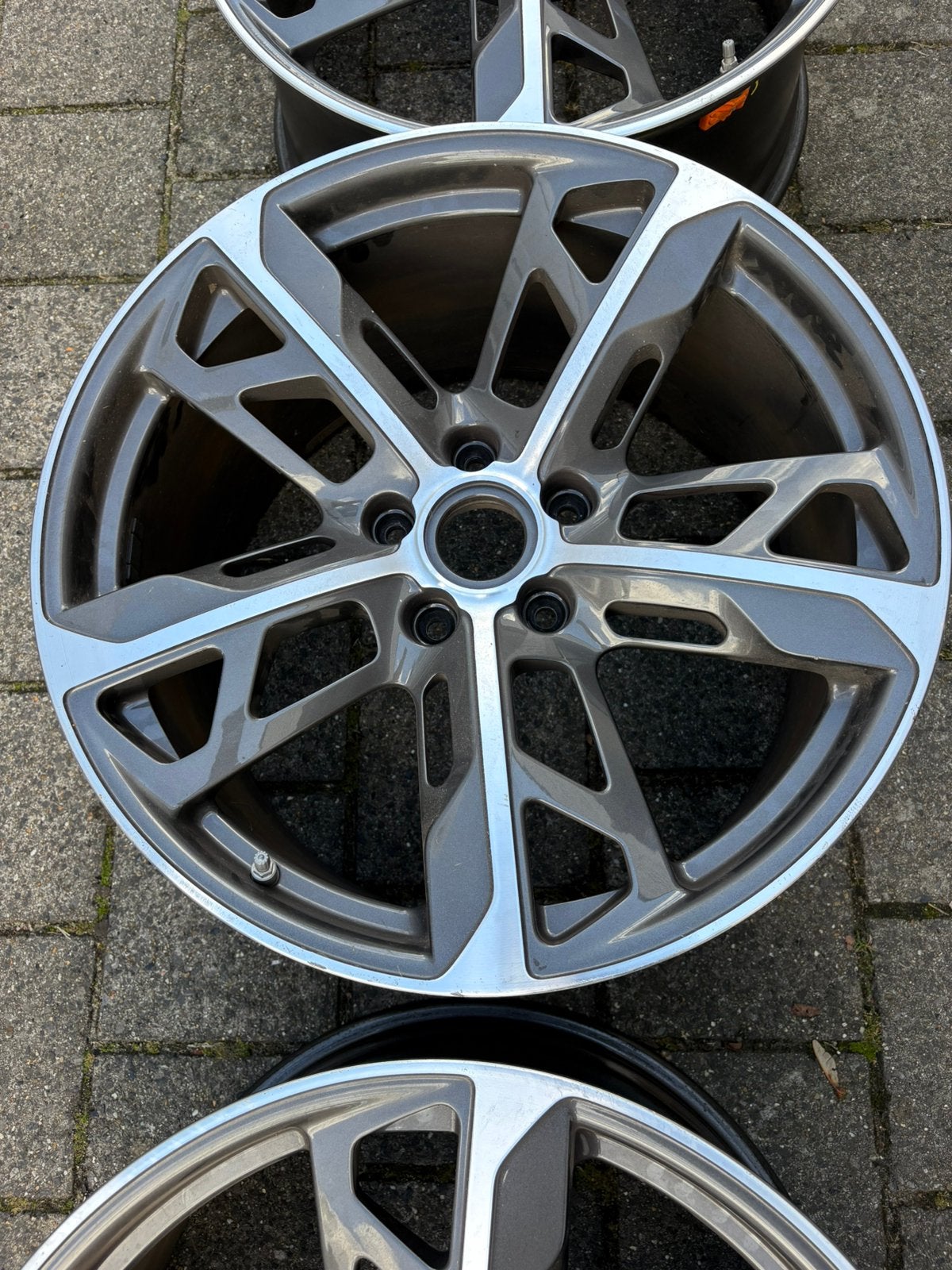 PORSCHE TAYCAN CROSS TURISMO 21” DESIGN VELGEN – NIEUWSTAAT, Auto diversen, Ophalen, Zo goed als nieuw