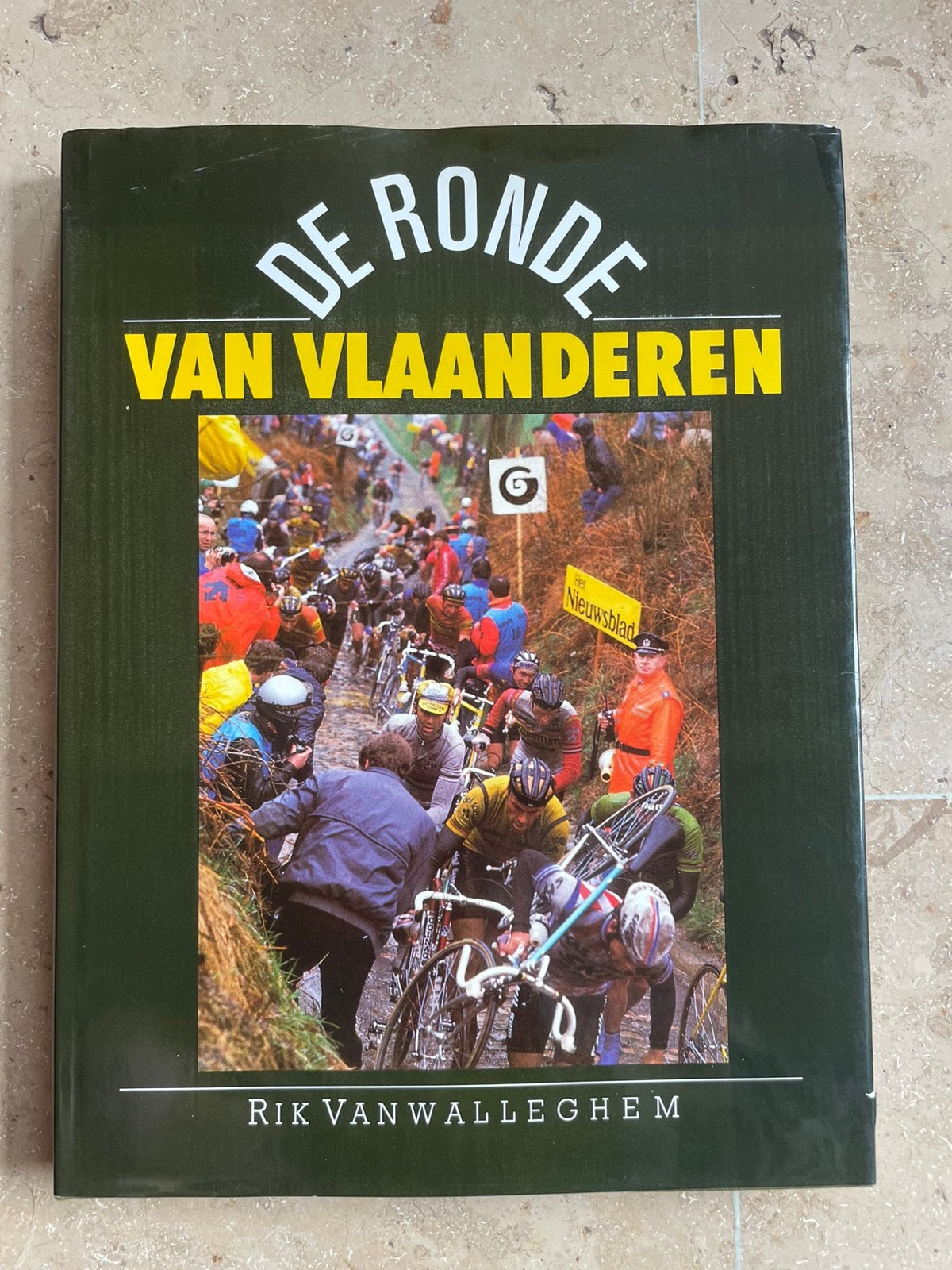 De Ronde van Vlaanderen Rik Van Walleghem, Boeken, Ophalen of Verzenden, Zo goed als nieuw