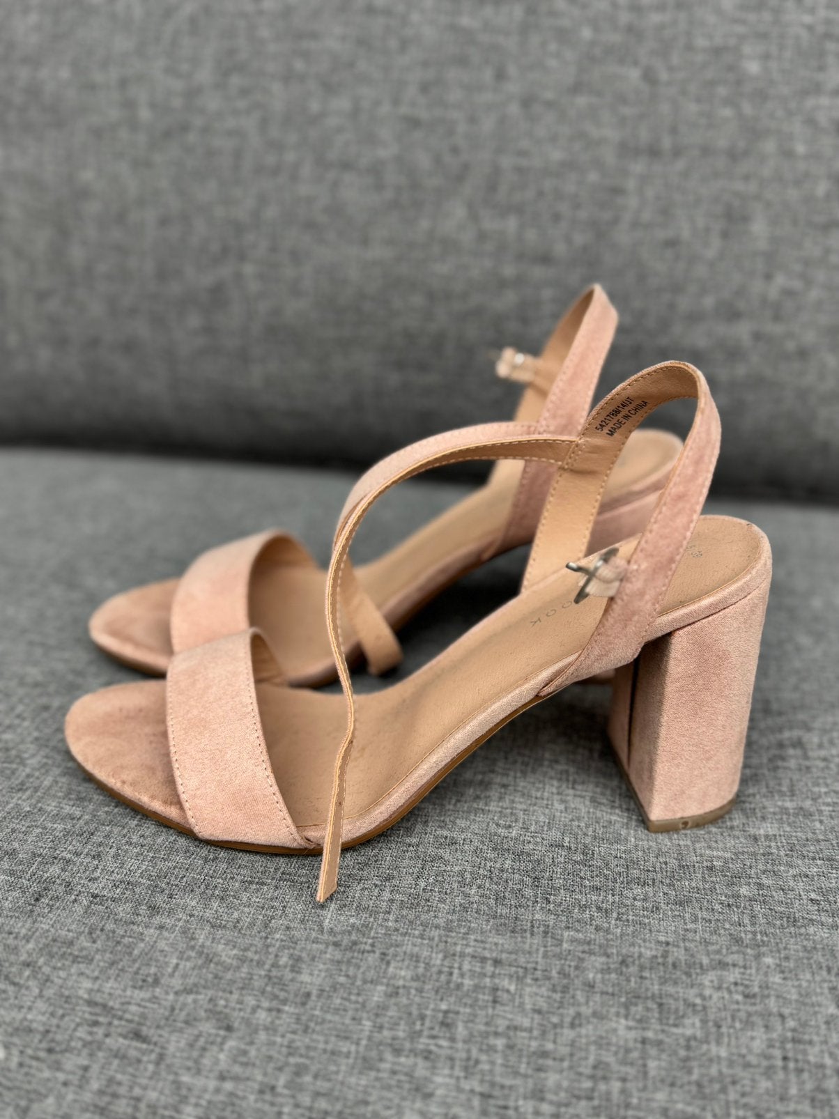 Sandales New Look rose poudré à talons carrés, Enlèvement ou Envoi, Porté, Rose